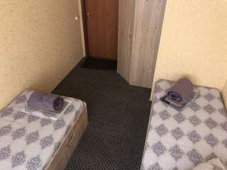Отель Freedom Hotel Kiev Киев Двухместный номер с 2 отдельными кроватями и балконом-9