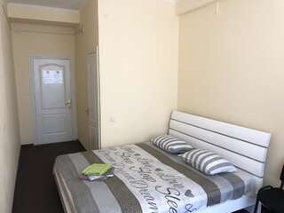 Отель Freedom Hotel Kiev Киев Улучшенный двухместный номер с 1 кроватью-3