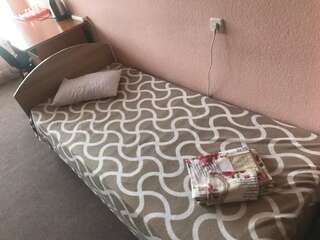 Отель Freedom Hotel Kiev Киев Спальное место на двухъярусной кровати в общем номере для женщин-2