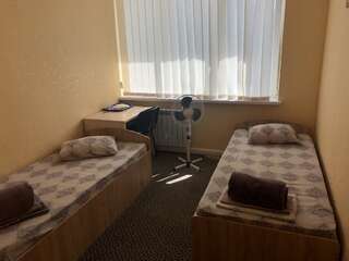 Отель Freedom Hotel Kiev Киев Двухместный номер с 2 отдельными кроватями и балконом-5